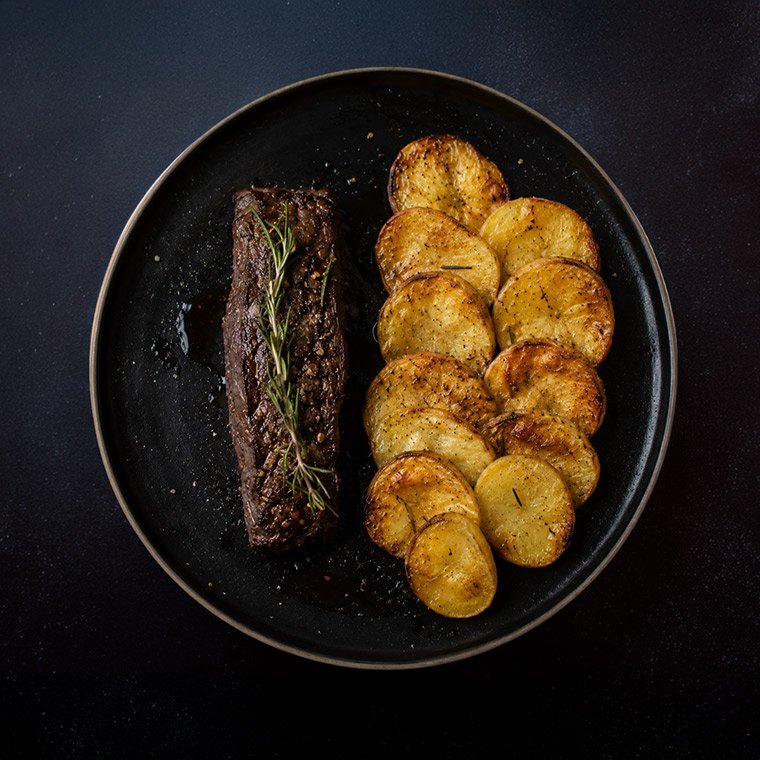 Medialuna de vacio con papas al horno